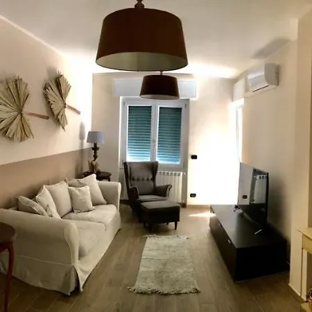 A Due Passi Dal Mare Appartement *