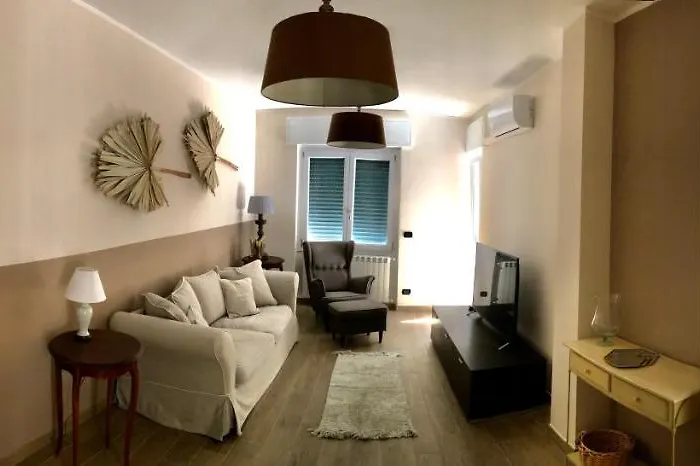 A Due Passi Dal Mare Apartamento *